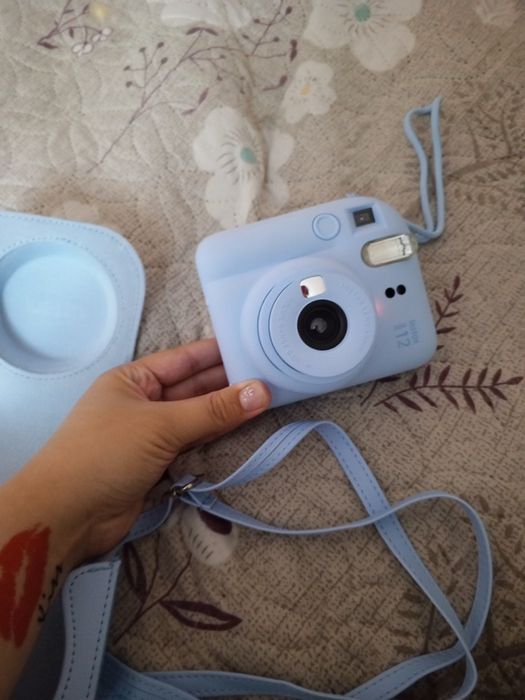 instax 12 mini faqat oladigonla tel qlila