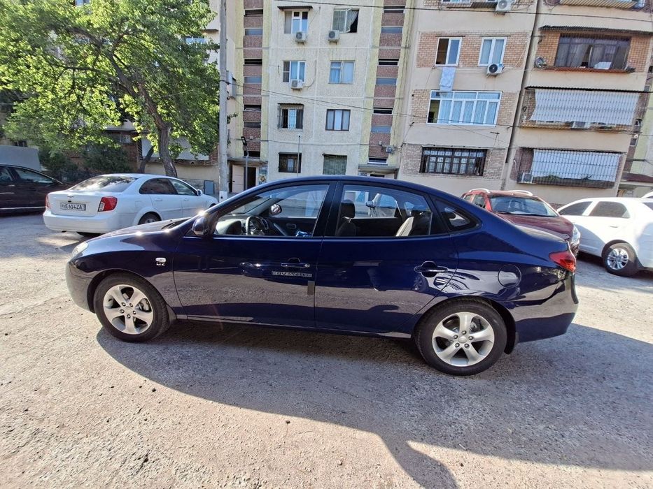 Hyundai avente avtomat