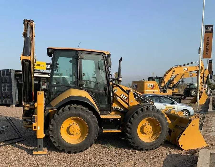 Экскаватор-погрузчик CAT 444 1,3/0,34 м³