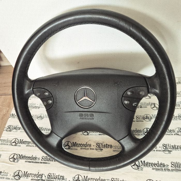W210 Mercedes E class / Волан за Мерцедес Е класа - черна кожа
