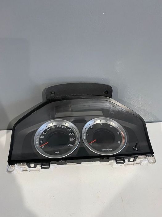 Ceasuri de bord Volvo XC70 V60 S60 V70 S80 XC60 31327582 36000918 36001836