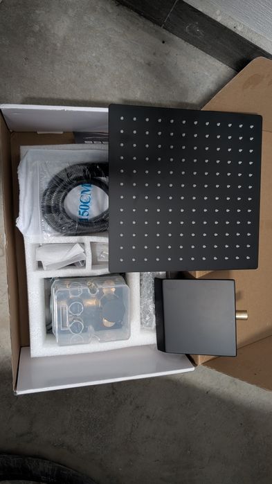 Термостатна душ система за вграждане