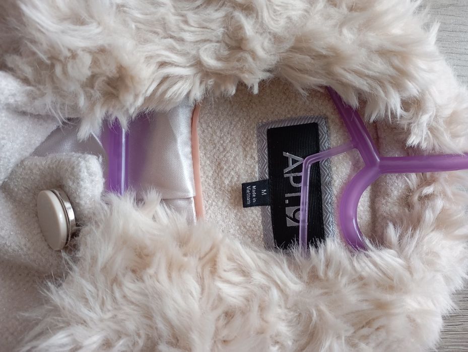 Дамско палто М размер