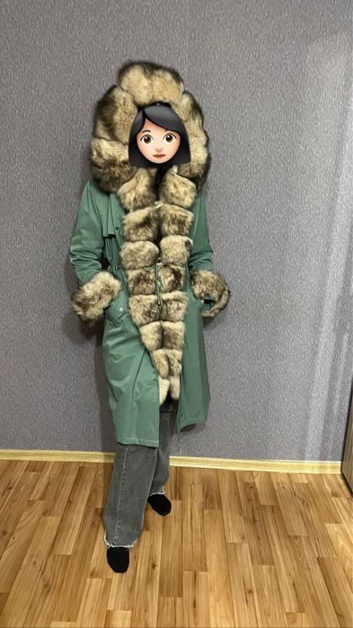 Парка в отличном состоянии М размер 110см