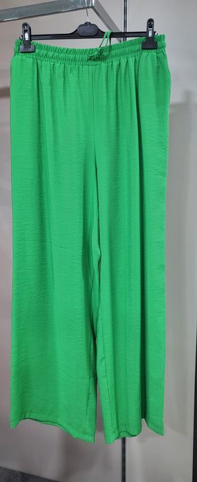 Костюм женский брючный