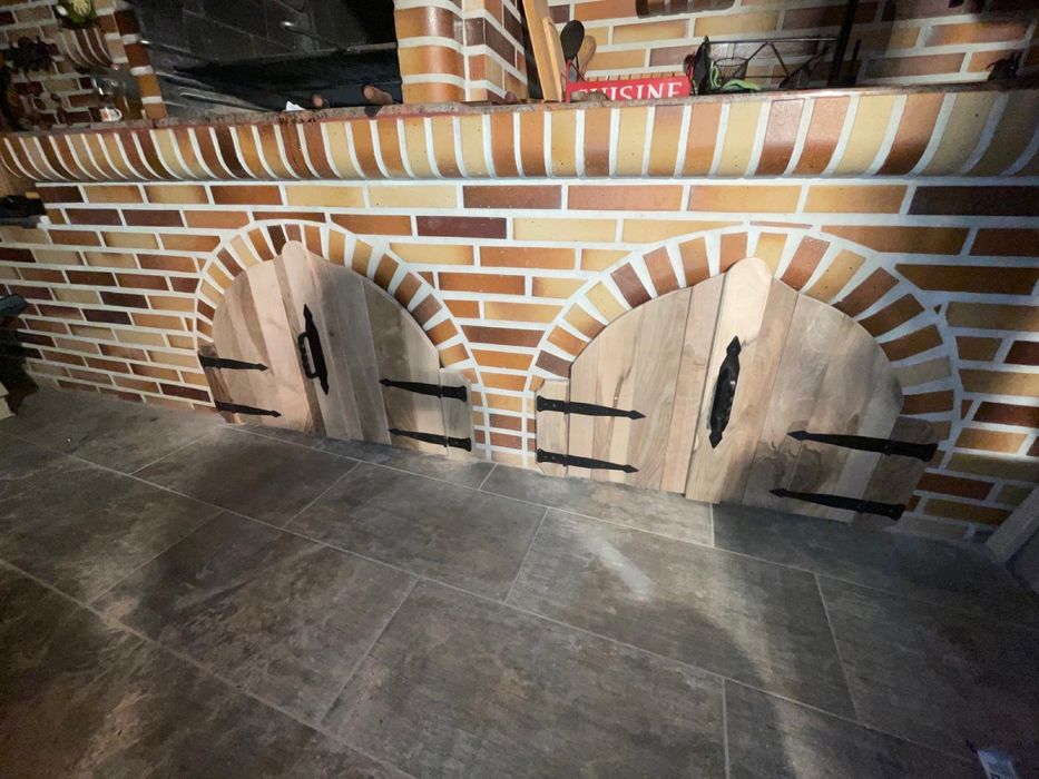 Usi arcada gratar, zona de foisor/terasa