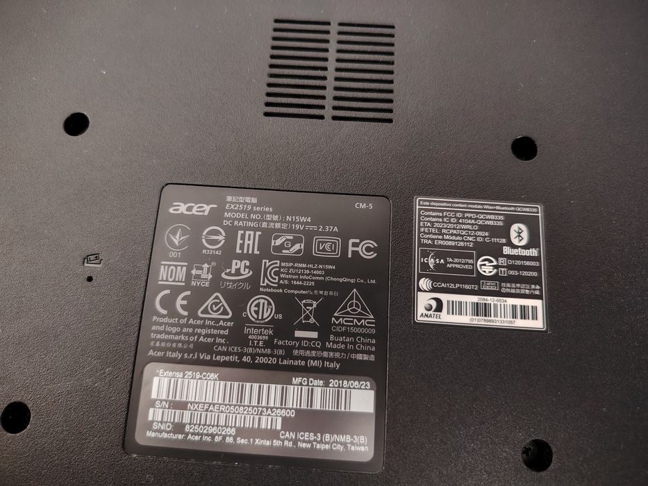 Продаю ноутбук Асир своя