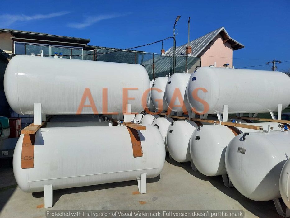 Butelie Propan GPL 1000L nou, vertical, Italia