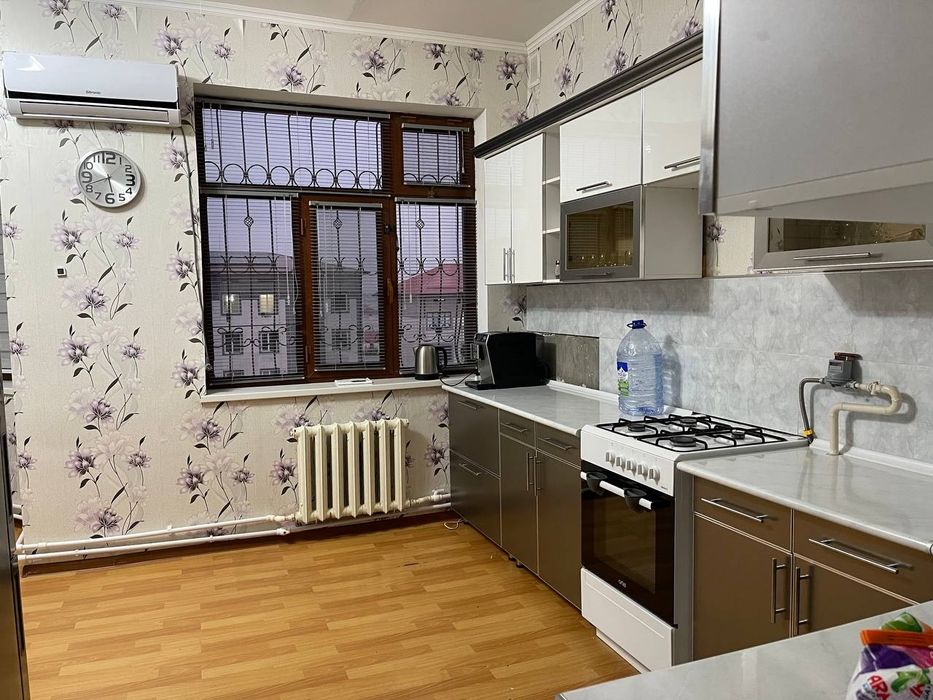 Квартира 69кв.м 2 ком.Поворот Гулис./69 kv.m. 2 xon.kvartira sotila