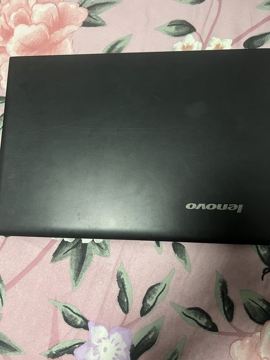 Vand laptop lenovo ideapad 100 sau schimb cu pc gaming