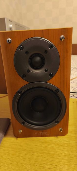 KENWOOD  R - K701  компактна Hi-Fi Stereo система с говорители