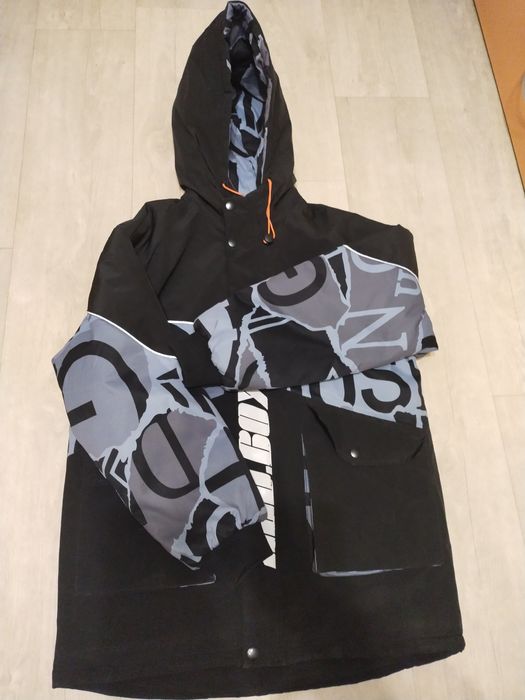 Продам куртку на мальчика