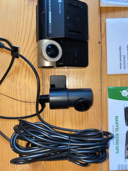 Двоен dashcam (Navitel rs990 GPS)
