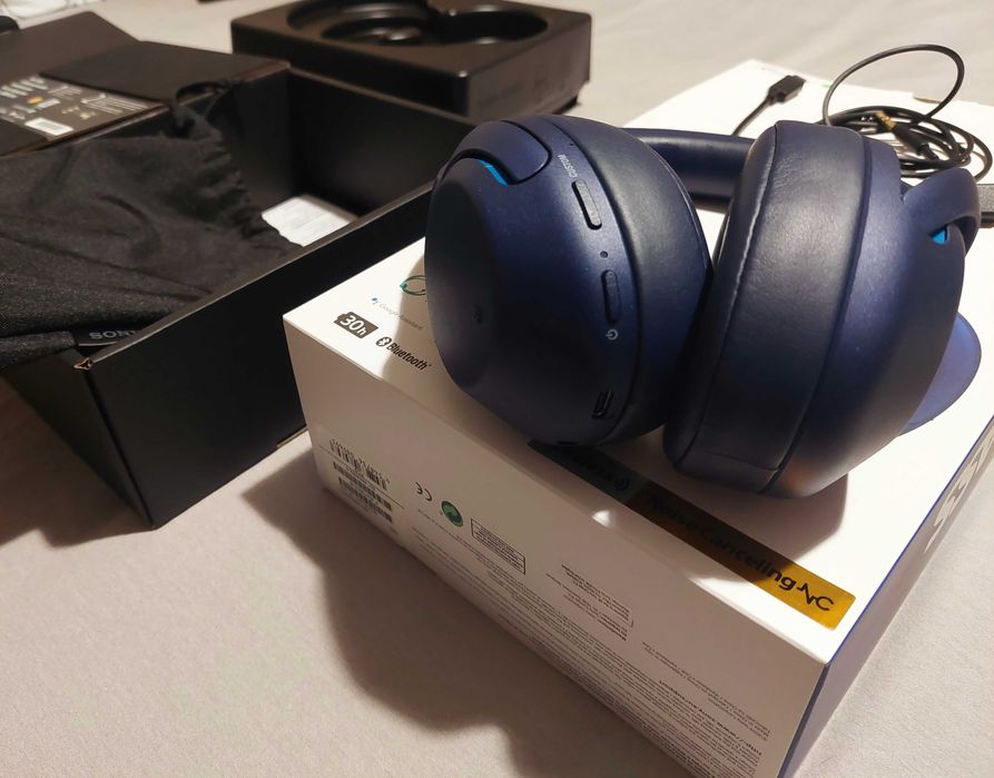 Sony WH-XB900N EXTRA BASS Слушалки (Перфектно състояние)