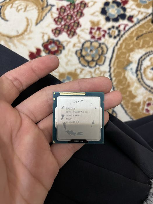 процесор intel 3-3220