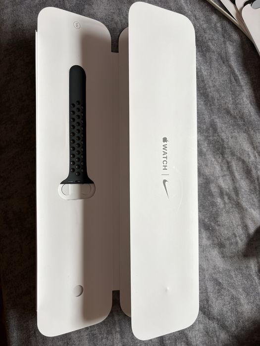 Смарт часовник APPLE WATCH NIKE SE