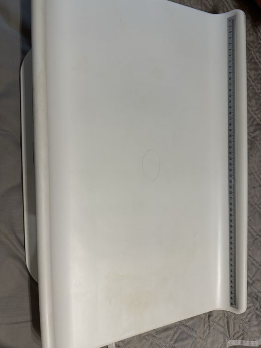 Бебешка везна  Alecto