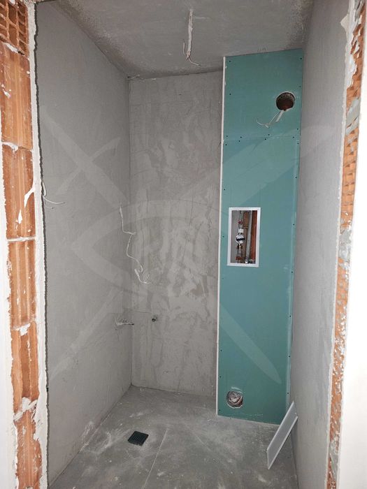 Продава се Тристаен апартамент в Пловдив, Коматевски възел - 110 кв.м за 1400 €/кв.м - Снимка #3