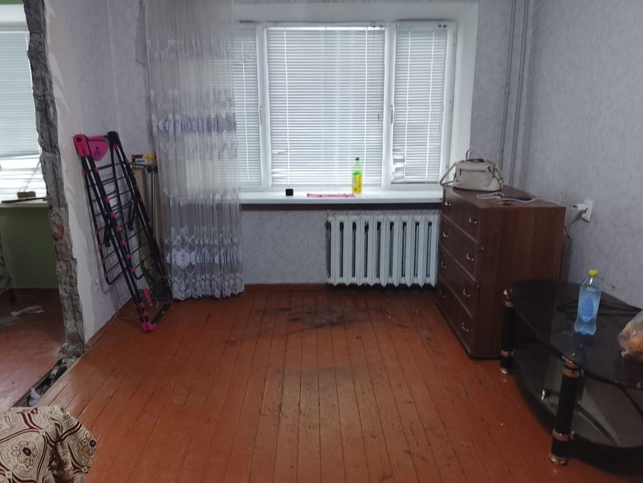 Продается теплая  2 комнатная квартира
