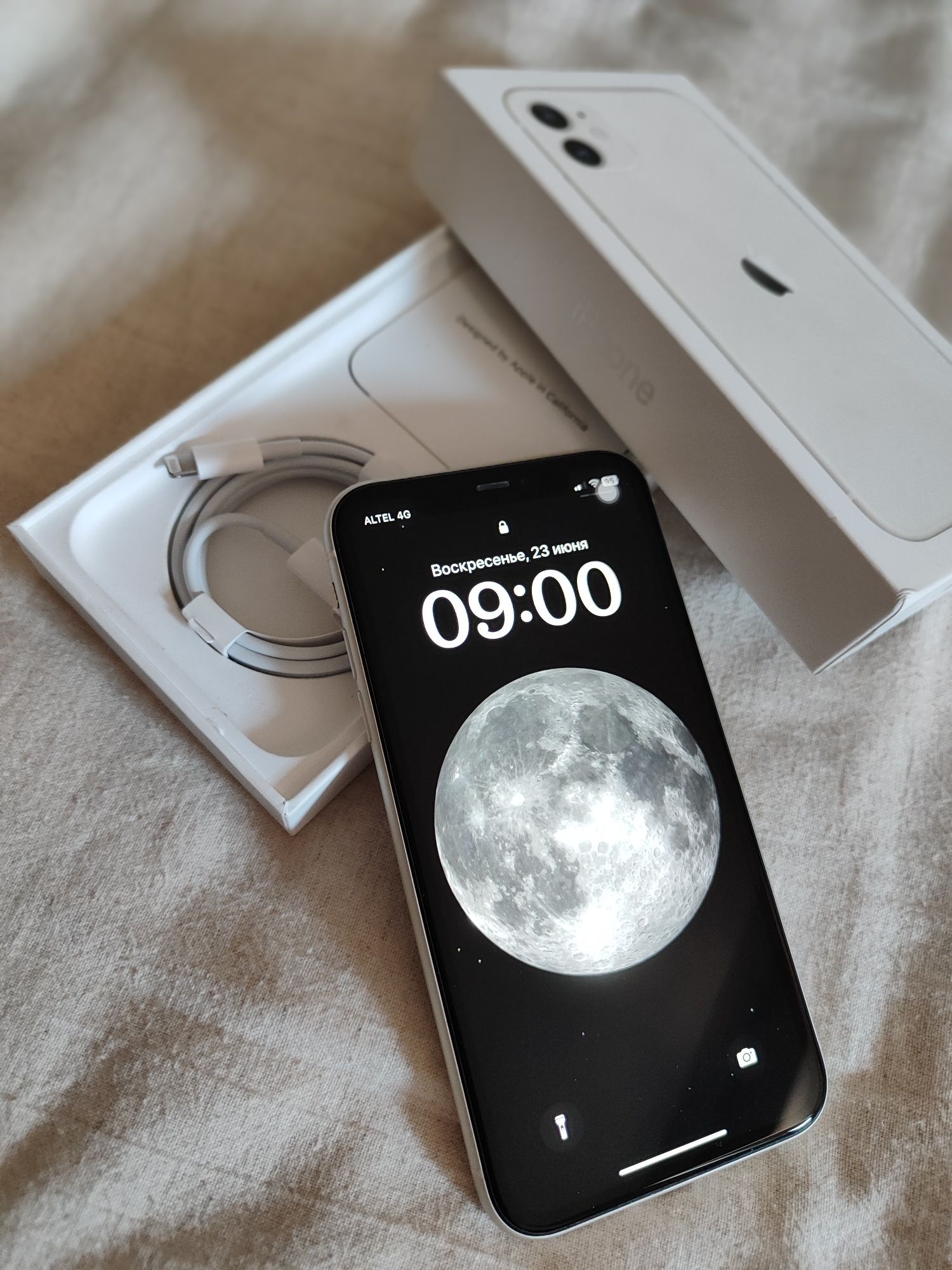 Продам смартфон Apple iPhone 11 64gb Slim Box белый: 90 000 тг. - Мобильные  телефоны / смартфоны Актау на Olx