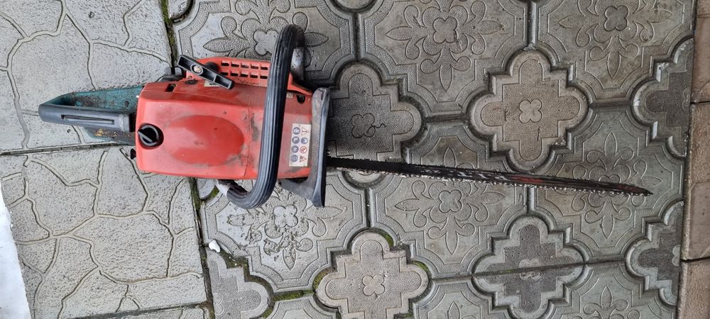 Продам бензопилу