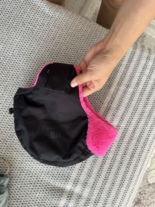 Продам шапки для девочки