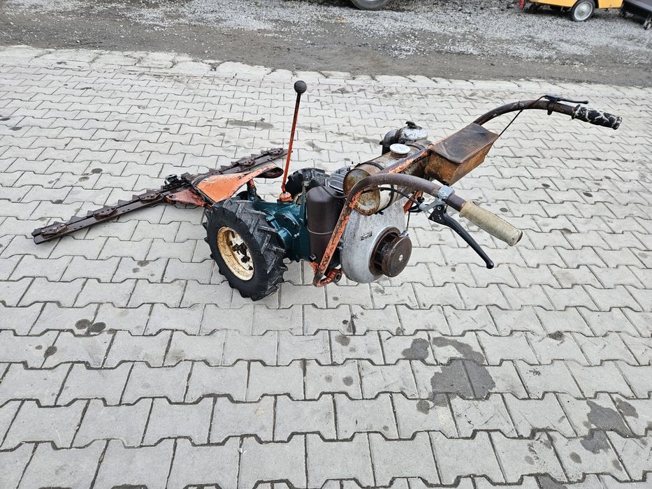 Cositor de fîn reform 158 ( carpatina) motor rotax