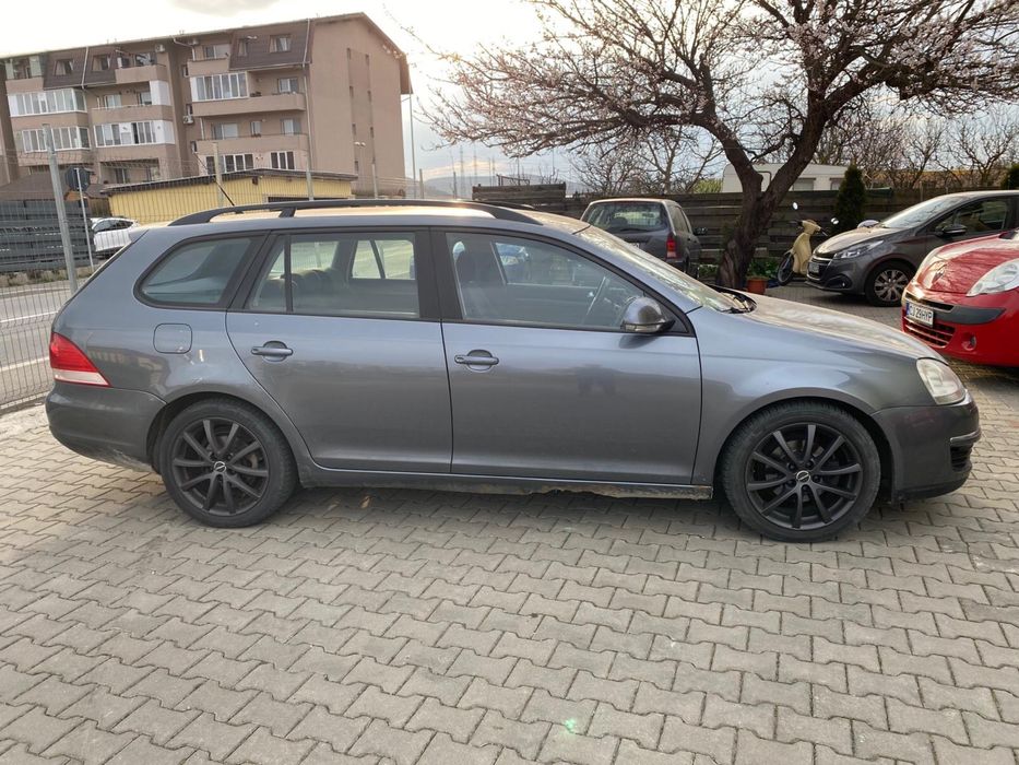 VW Golf 5 Variant 1.9 TDI 105cp – climatronic, încălzire scaune, fiabil