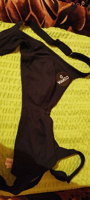 Sutien negru, nou, cupa D, de la Rosa Junio. Marimea: 90 D. Elastan!