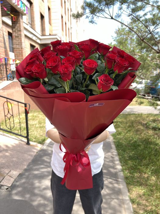 Розы Алматы цветы букет