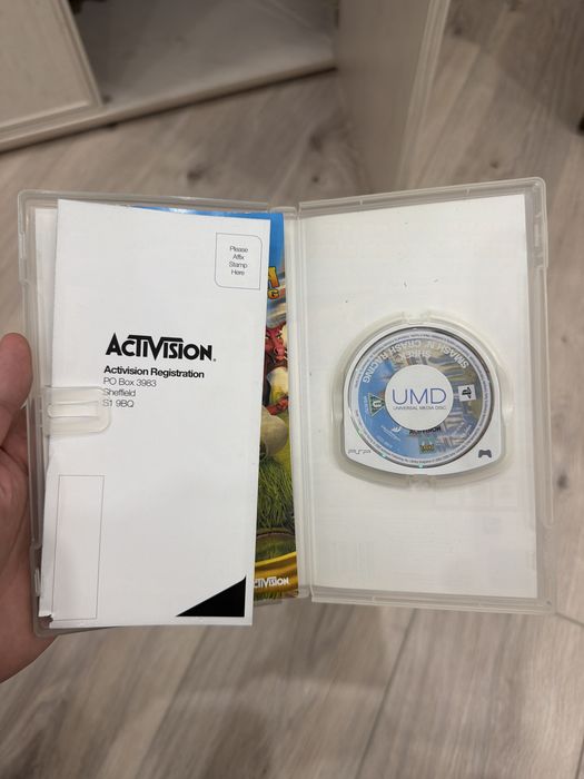 Продам shrek smash’n crash racing PSP