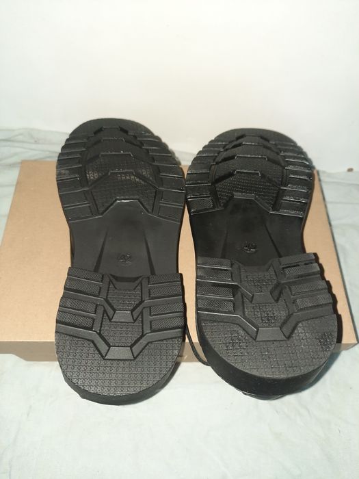 Чисто нови Български пролетни есенни мъжки обувки естествена кожа 42