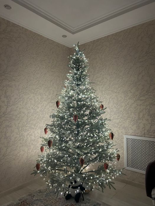 Продам ёлку новую