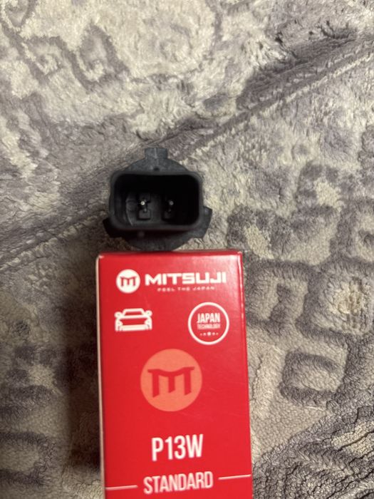 Продам противотуманные лампочки для Субару  Р13W