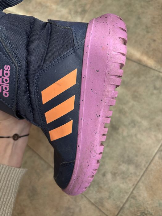 Adidas ботуши с подарък маратонки 31 н