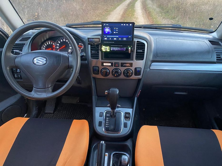 Suzuki Grand Vitara - off road