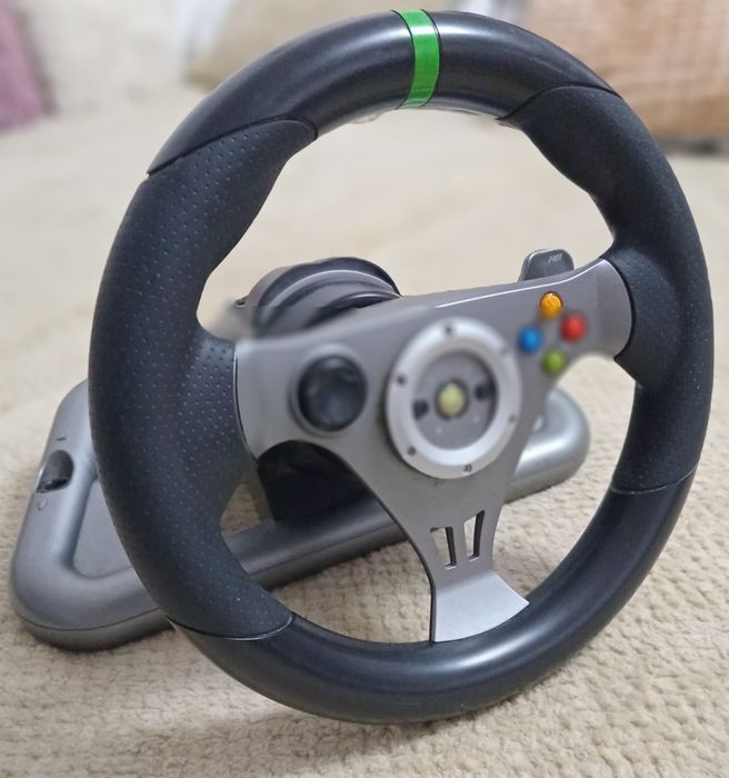 Xbox 360 cu volan  si pedale