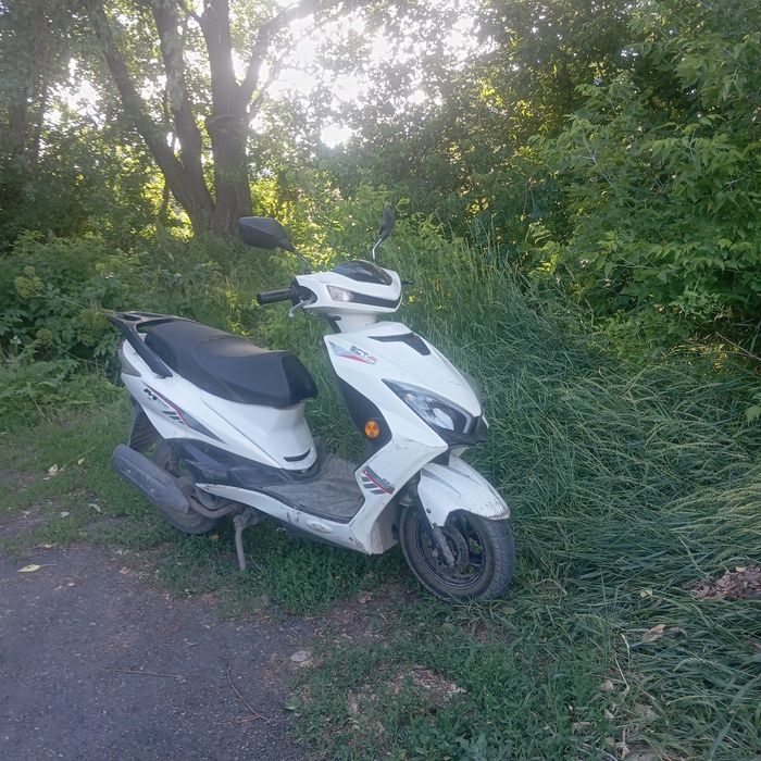Продам скутер м10 150куб