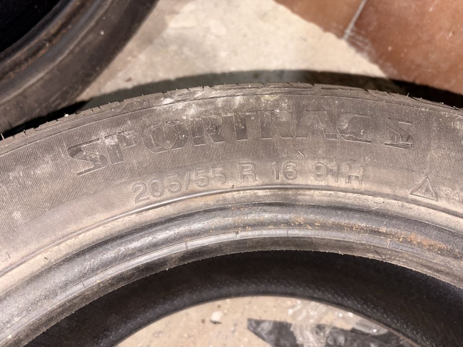 Летни Гуми 205/55/16 Vredestein
