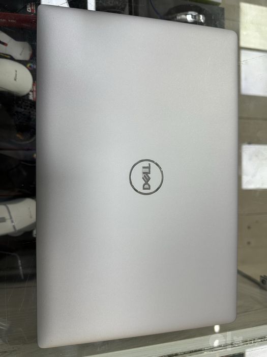 Dell Latitude 5550  Ultra5-135u/16gb ram/256 gb ssd/ 15.6 fhd ips