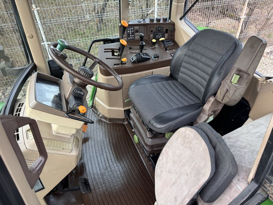 Tractor John Deere 6210