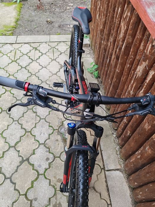 Bergamont 6.0 Fastlane Enduro 
aluminiu frame Series 
Full suspensie Air RockSh