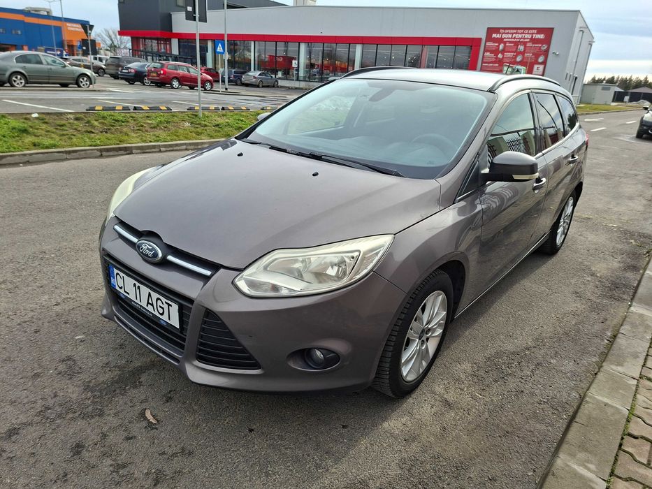Ford Focus 2011  ,motor 1.6 aspirat ,Euro 5,merge foarte bine.