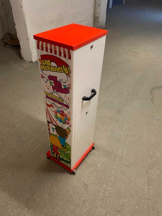 Вендинг машина за топчета и капсули - Марвелия