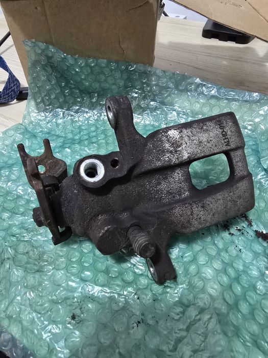 Etriere spate Honda Accord CU1 2010