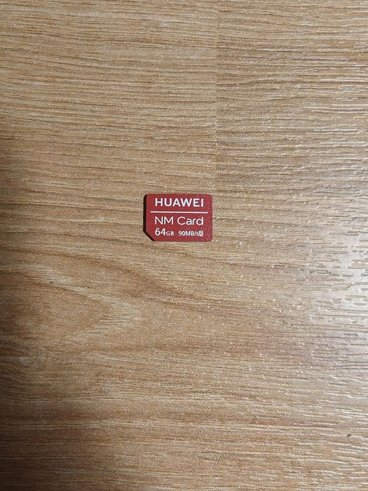 Huawei Mate 50 Pro cu card SD