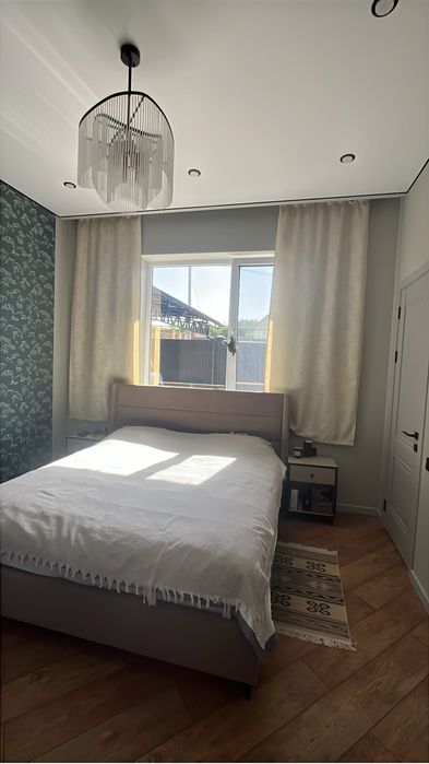 Продам 2 х спальную кровать