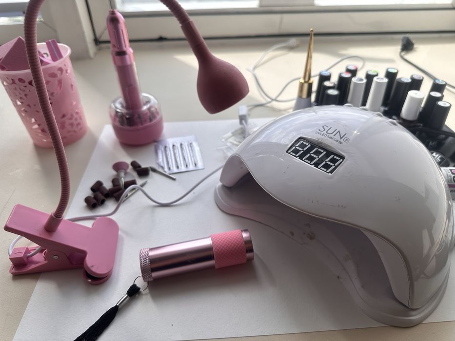 Набор для маникюра срочно продается