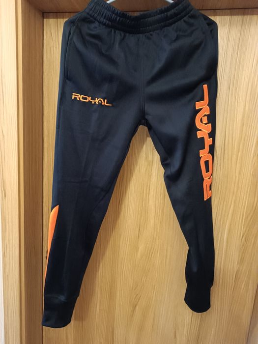 Спортен екип на Роял