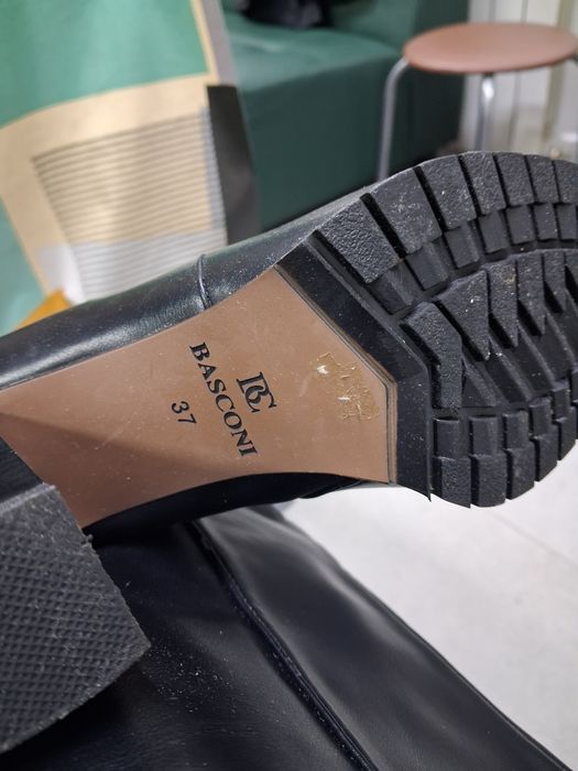 Продам Сапоги Фирмы Basconi